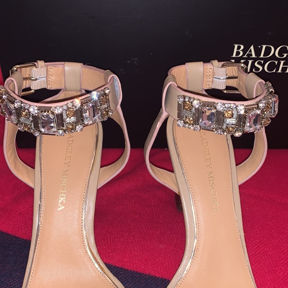 CHIC BADGLEY MISCHKA HEELS - Picture 2 of 7